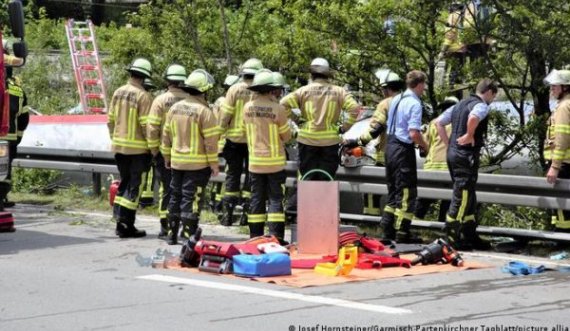 Aksident hekurudhor në Gjermani: Disa të vdekur dhe dhjetëra të plagosur