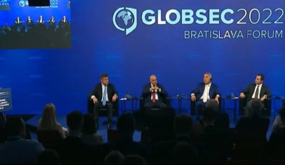 Kurti nga Bratisllava: Nuk besoj te vetëmjaftueshmëria e Ballkanit të Hapur