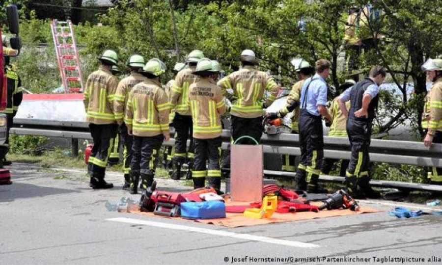 Aksident hekurudhor në Gjermani: Disa të vdekur dhe dhjetëra të plagosur