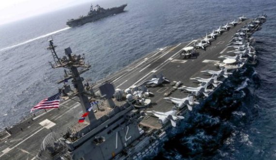 SHBA tregon “muskujt” në Baltik, mbërrin luftanija amfibe