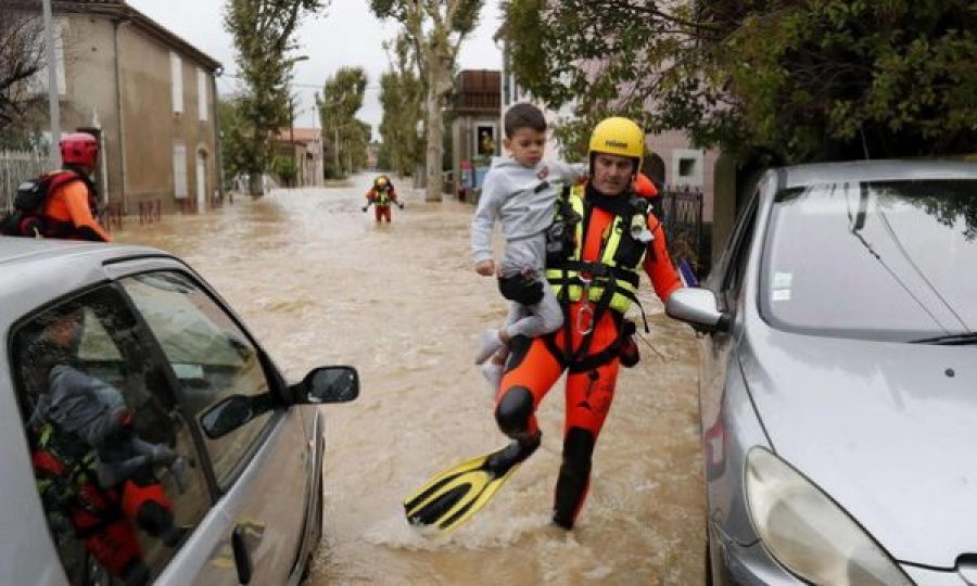 Moti i keq përfshin Francën, raportohen viktima dhe dëme të mëdha