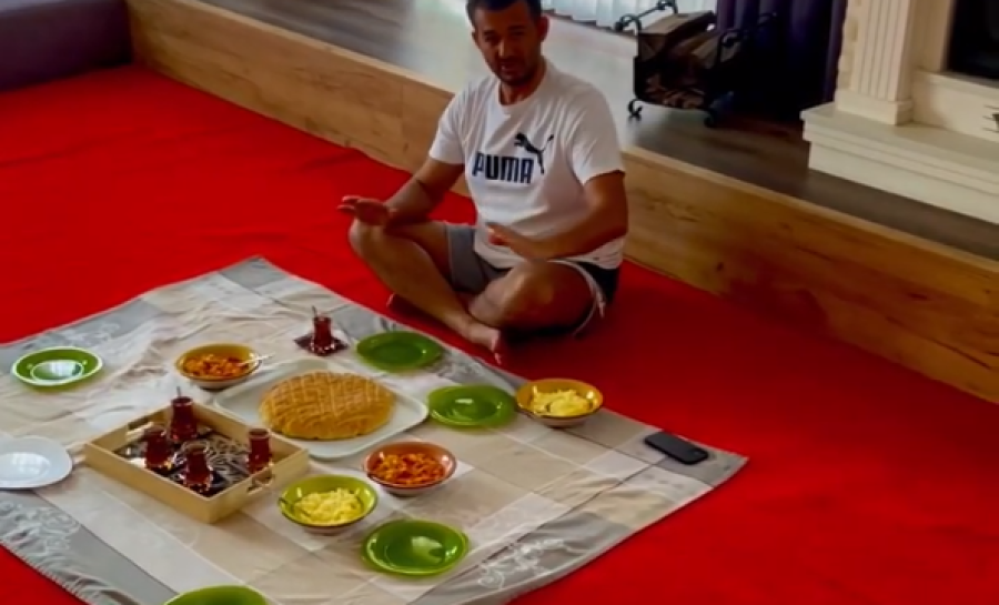 Labi e shtron mëngjesin në 'tokë'