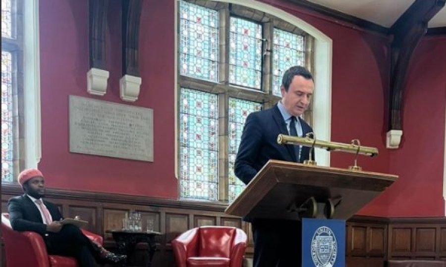 Kurti para studentëve të Oksfordit thotë se Kosova është histori suksesi