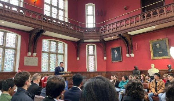 Kurti në Oxford e kritikon politikanin e famshëm që ka vdekur para 57 vjetësh