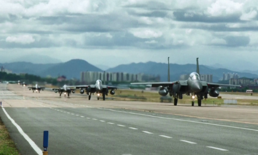 Avionët amerikanë “rrethojnë” Korenë e Veriut