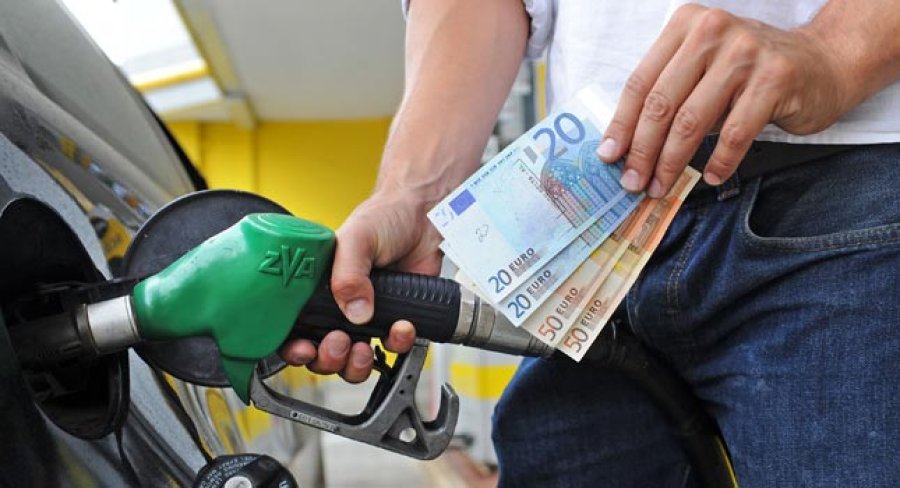 Çmimi i naftës arrin në nivel rekord në Kosovë, kaq kushton një litër