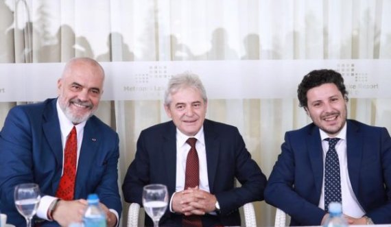 Rama për foton me Ali Ahmetin e Abazoviqin: Open Brothers