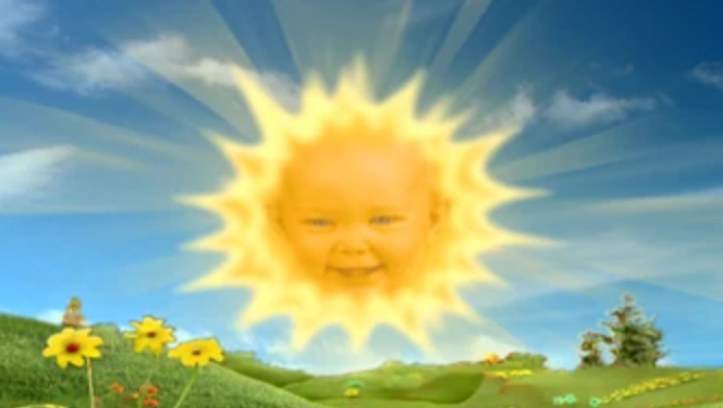 E mbani mend diellin te Teletubbies': Kështu duket sot foshnja me buzëqeshjen më të bukur
