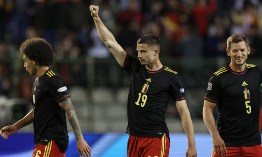 Belgjika triumfon ndaj Uellsit