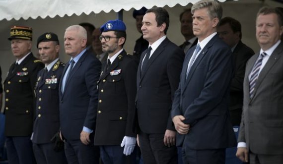 Kurti mori pjesë në ceremoninë e ndarjes së medaljeve për pjesëtarët e EULEX-it