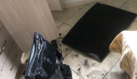 Televizorë të djegur, dollapë të shkrumbuar, dëmet që shkaktoi rrufeja në Sarandë