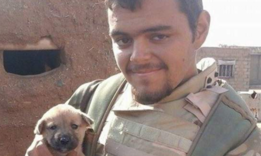 Kush janë britanikët që u dënuan nga gjykata ruse në Donetsk