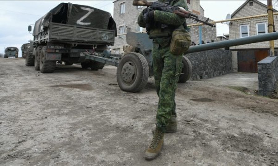 Rusia po ruan trupat e ushtarëve në fabrikën e mishit