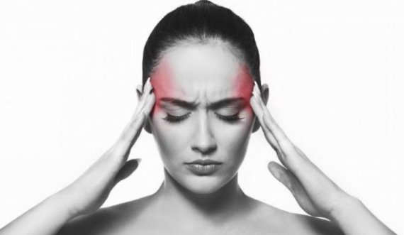 ​Shtatë ushqime që mund të shkaktojnë migrenë