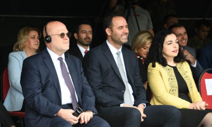 Hovenier në Bllacë: 23 vjet më parë shumë kosovarë u kthyen në shtëpi, NATO solli stabilitet