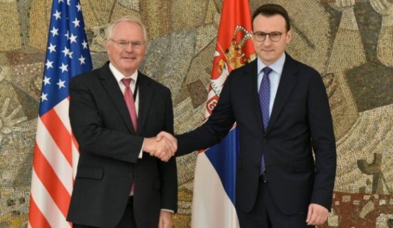 Dialogu Kosovë-Serbi, ambasadori Hill takon Petkoviqin