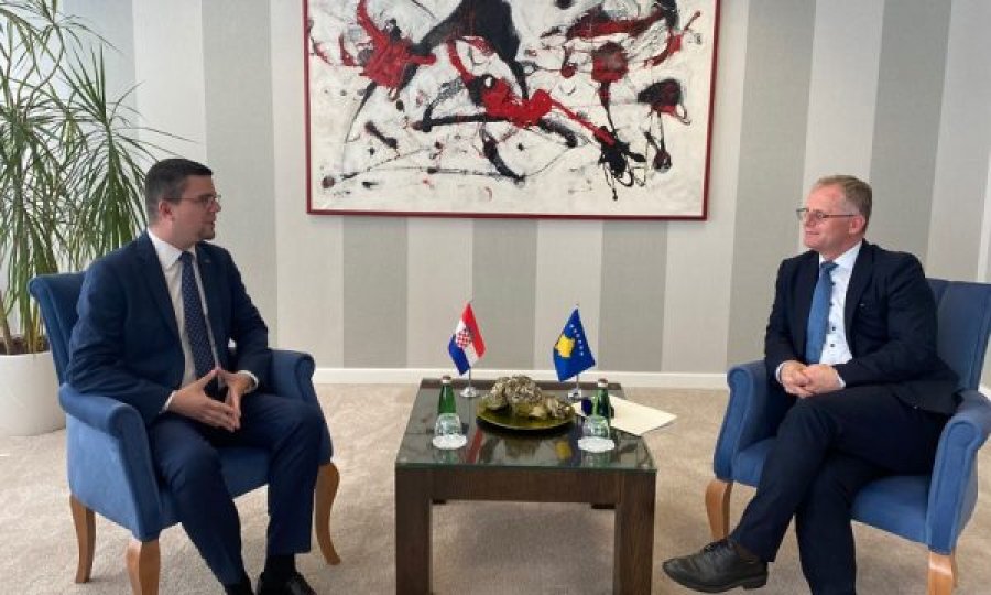 Deputeti kroat sjell në Prishtinë zotimin e Kroacisë për përkrahjen e Kosovës në KiE