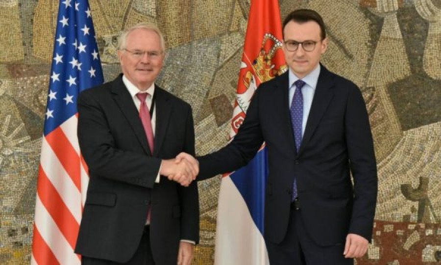 Dialogu Kosovë-Serbi, ambasadori Hill takon Petkoviqin