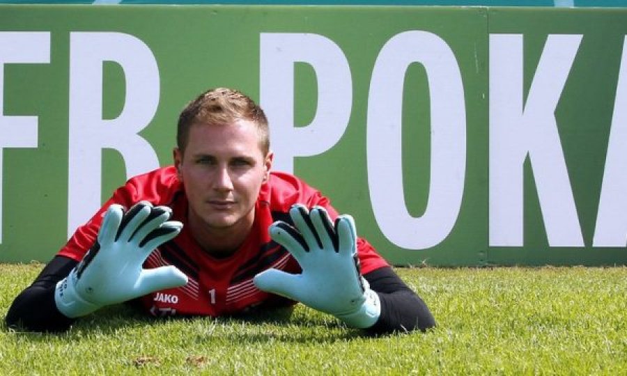 Ish-portieri gjerman Pellatz mban kamp në Kosovë