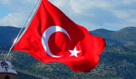 Nga “Turkey” në “Türkiye”, pse shtetet ndryshojnë emrat?
