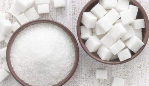 Konsumi i tepërt i sheqerit rrit rrezikun e gurëve në veshka