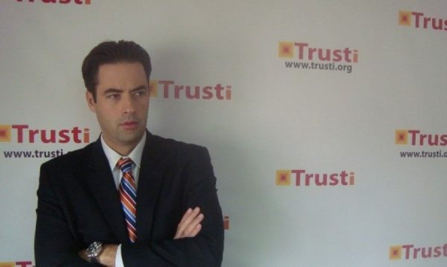 Drejtori i Trustit tërhoqi mjetet e Trustit, të ardhura vjetore rreth 50 mijë euro
