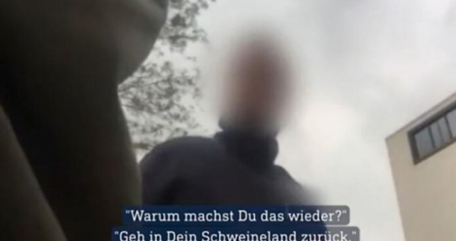 Polici gjerman fyen rëndë shqiptarin: Kthehu te ai vendi yt i derrave