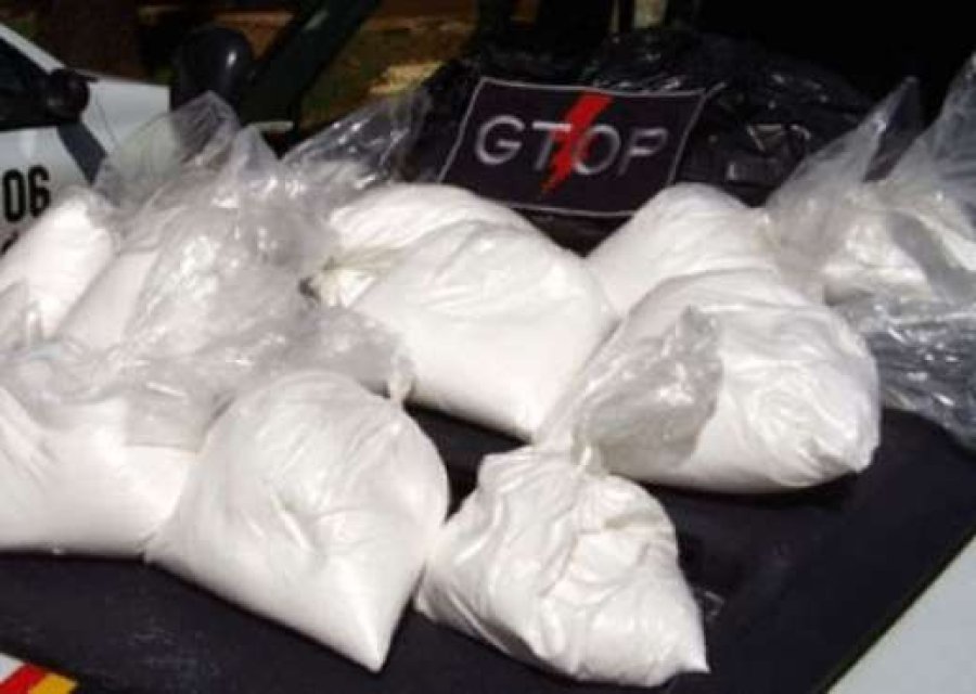 350 kilogramë kokainë dhe 300 mijë dollarë i kapen shqiptarit në Brazil
