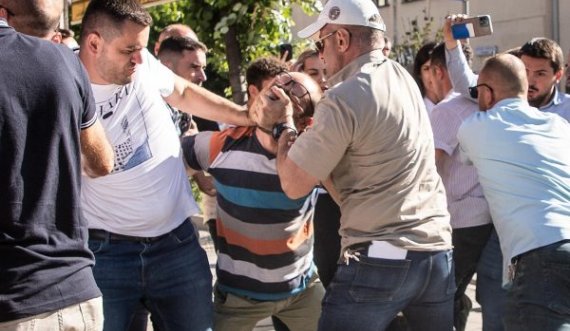 Policia e Kosovës arreston dhunshëm  aktivistët e PSD’së