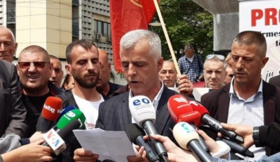 Ky është kushti i veteranëve për ta pranuar takimin me Kurtin, flet Faton Klinaku