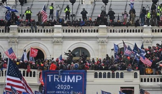 Dëshmi mbi trysninë që Trump ushtroi ndaj Pence për të përmbysur rezultatin e zgjedhjeve