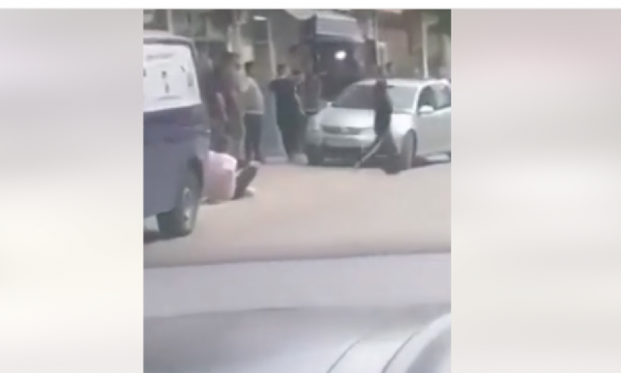 Rrahje brutale mes nxënësve në Gjilan, njëri merr ndihmë mjekësore