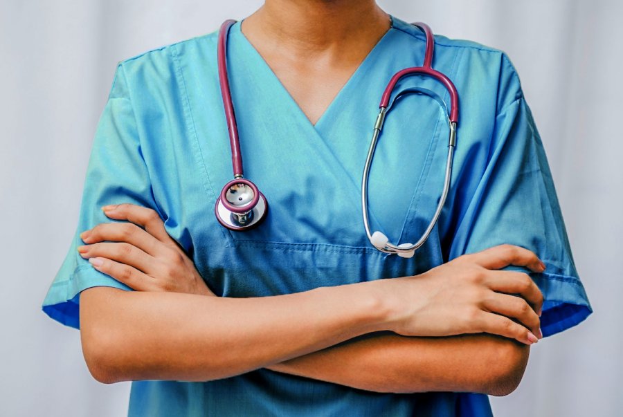Norvegjia po kërkon infermiere, ofron shtëpi dhe pagë të mirë nëse i plotësoni këto kushte