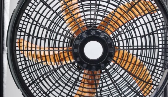 Ja sa do t’ju kushtojë nëse mbani ndezur freskuesen 