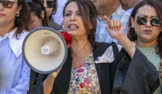 Gjyqtarët “në betejë” me presidentin