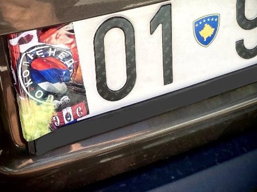 “Nuk e pranoj kurrë”, çka po thonë serbët për kthimin e tabelave në RKS?