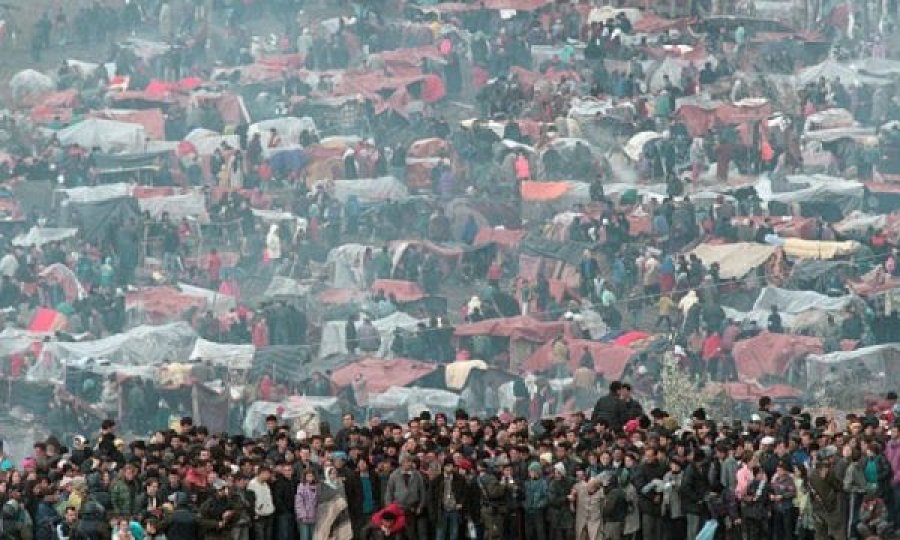 ​Dita Botërore e Refugjatëve, shqiptarët e Kosovës u bënë të tillë dy dekada më parë