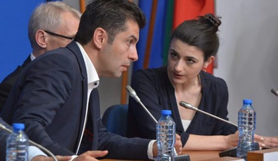 Qeveria bullgare nuk zmbrapset nga bllokada për Maqedoninë e Veriut