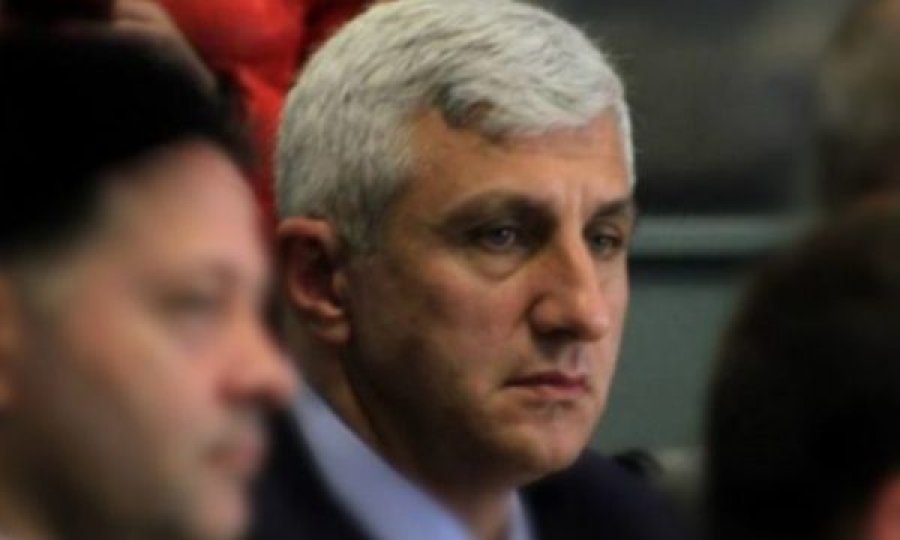 Lushi ia përmend rrëzimin Kurtit: Mos u bëj matrapaz