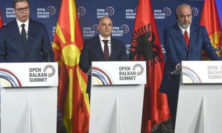 Vuçiç e konfirmon: Me Ramën dhe Kovaçevskin shkojmë në samitin e BE-Ballkani Perëndimor në Bruksel