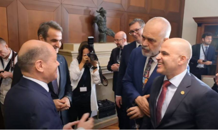 Nga Brukseli japin lajmin se Bullgaria ka zhbllokuar Maqedoninë e Veriut, Varhelyi ia jep meritat Borissovit