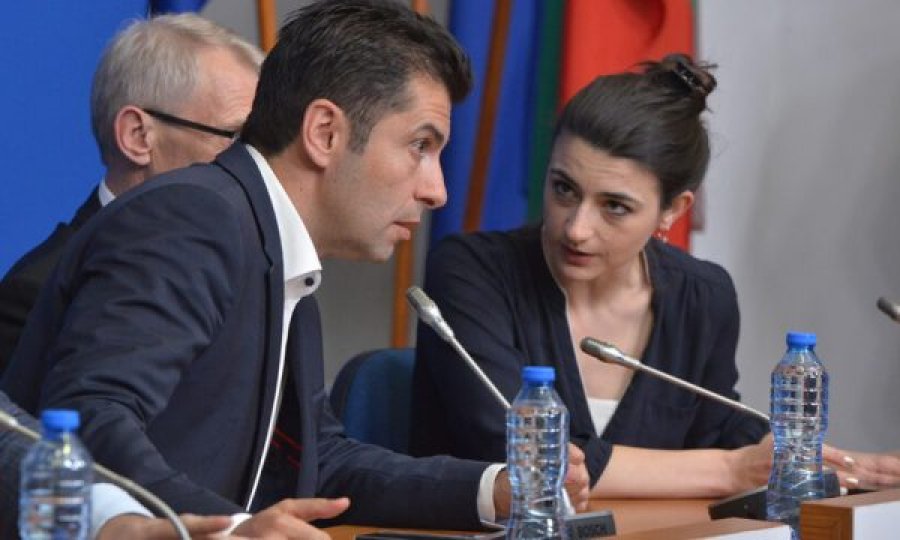 Qeveria bullgare nuk zmbrapset nga bllokada për Maqedoninë e Veriut