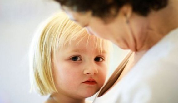 14 shenjat e para të autizmit që duhet të detyrojnë prindërit të kontaktojnë mjekun