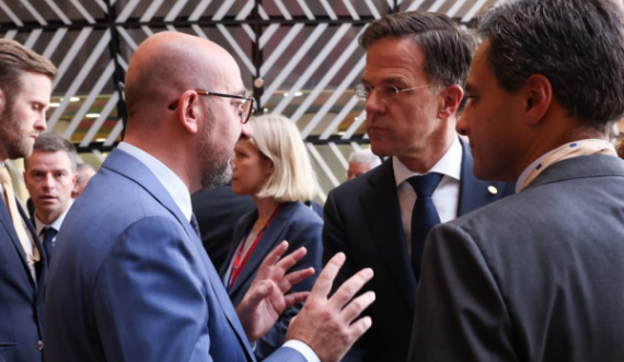 Kryeministri holandez shfaqet i zbutur për Kosovën: Ka progres për vizat