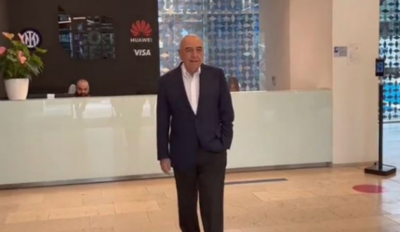 Galliani tallet pak para takimit me Interin: Ata nuk po me lejnë të hynë brenda