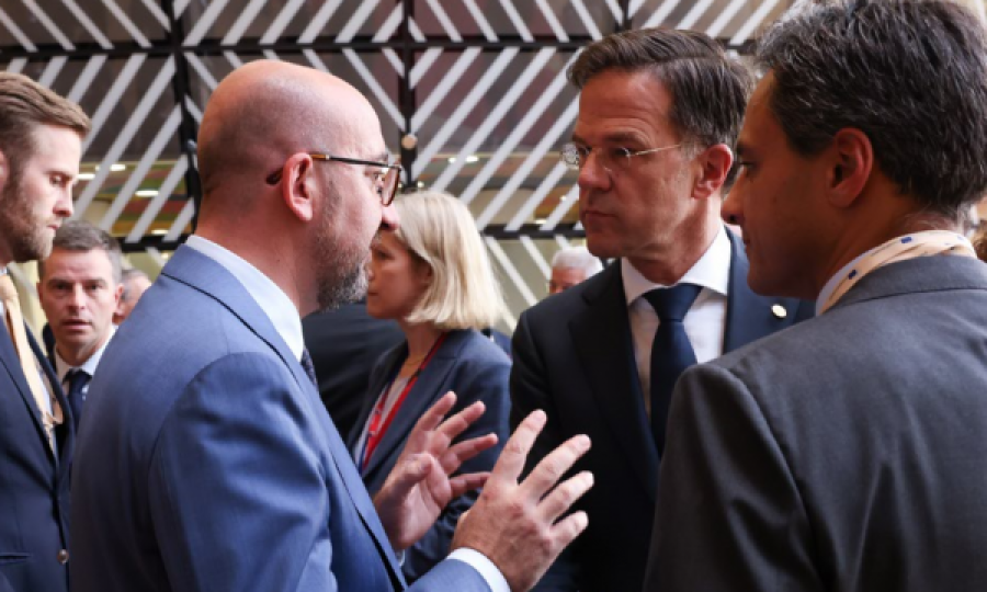 Kryeministri holandez shfaqet i zbutur për Kosovën: Ka progres për vizat