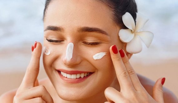 A e dini se cila është sasia e duhur e kremit kundër diellit që duhet të aplikoni?