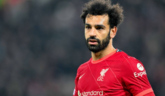 Mohamed Salah rinovon kontratën me Liverpoolin