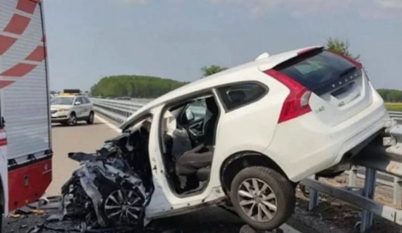 Katër vetura përplasen në Lluzhan të Podujevës, lëndohen katër persona