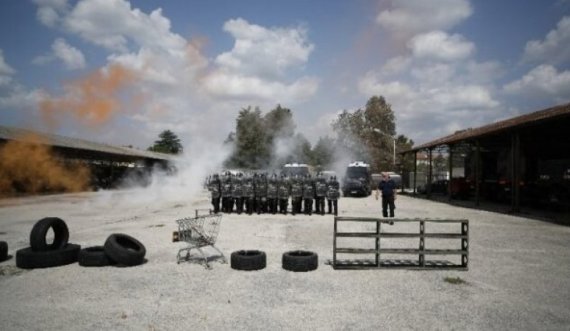 Policia Ushtarake e FSK-së trajnohet nga karabinierët Italian